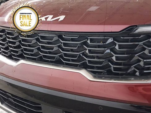 Certified 2025 Kia Sorento S image 11