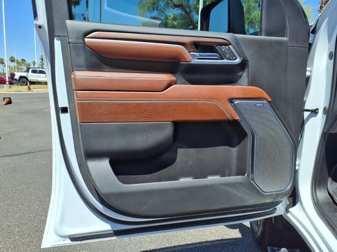 Used 2025 GMC Sierra 2500 Denali Ultimate w/ Max Trailering Package AWD/4WD image 19