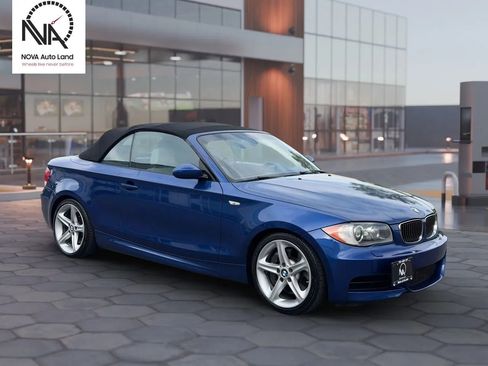 Used 2008 BMW 135i Convertible RWD image 2