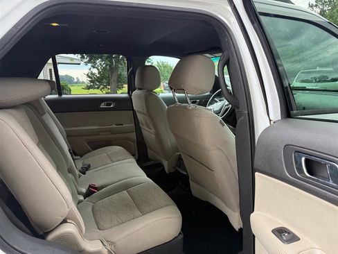 Used 2013 Ford Explorer 4WD w/ Class III Trailer Tow Pkg image 15