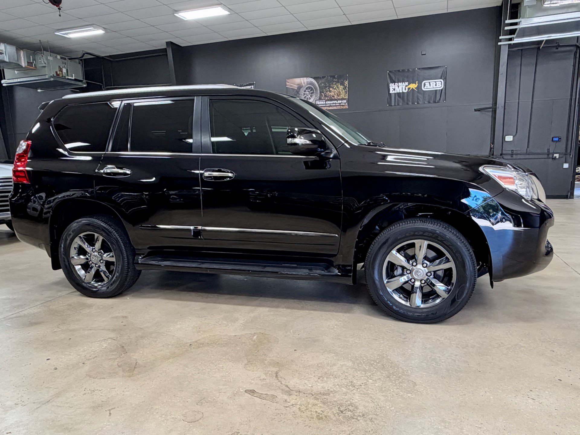 Used 2012 Lexus GX 460 w/ Comfort Plus Pkg AWD/4WD image 7