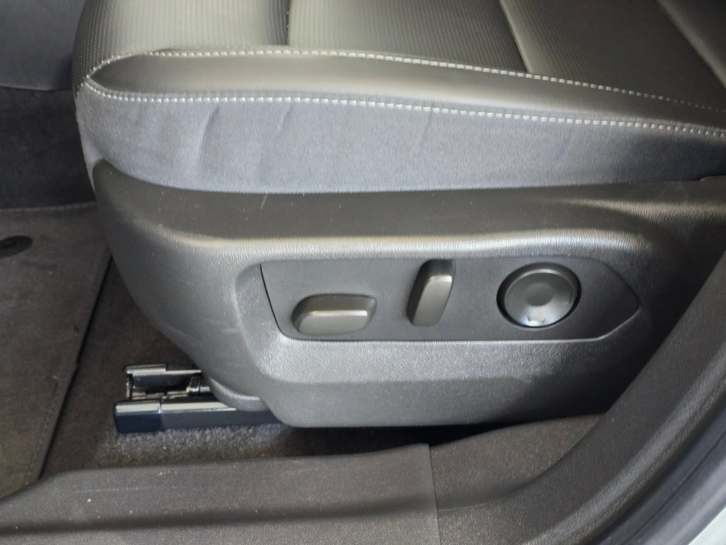 Used 2024 Buick Envision Preferred AWD/4WD image 20