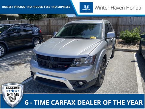 Used 2019 Dodge Journey Crossroad w/ Driver Convenience Group FWD image 1