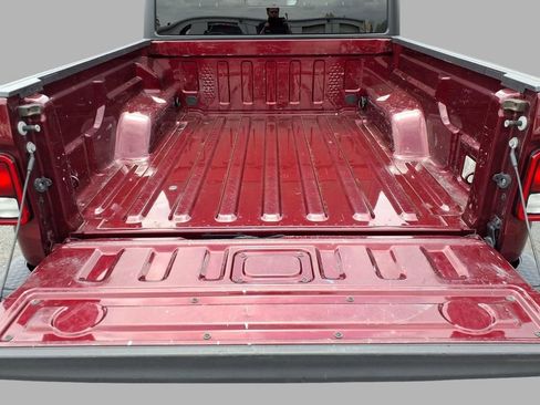 Certified 2021 Jeep Gladiator Sport AWD/4WD image 25