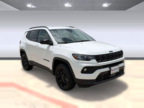 New 2026 Jeep Compass Latitude AWD/4WD image 7