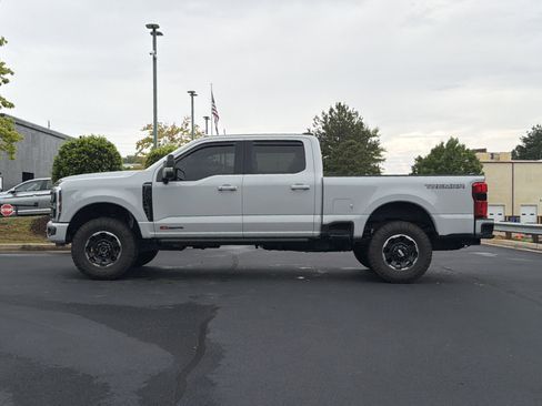 Used 2025 Ford F350 Platinum w/ Tremor Off-Road Package AWD/4WD image 12