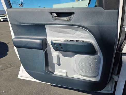 Certified 2024 Ford Maverick XLT FWD image 12