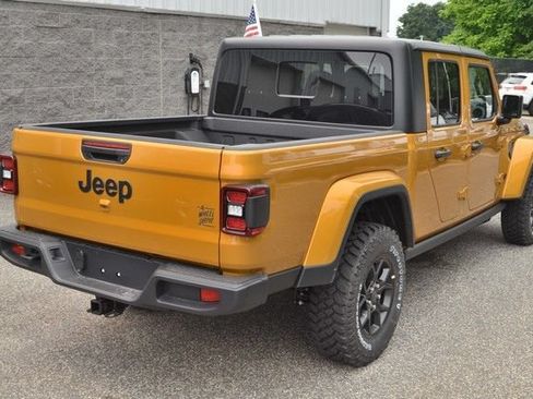 New 2026 Jeep Gladiator Sport AWD/4WD image 8