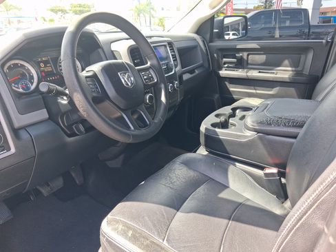 Used 2016 RAM 1500 Express RWD image 10