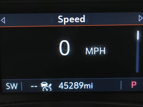 Used 2022 GMC Terrain SLT w/ Tech Package image 33