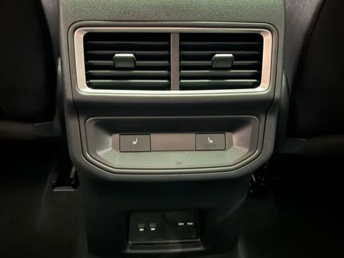 New 2026 Volkswagen Atlas Cross Sport SEL Premium R-Line AWD/4WD image 11