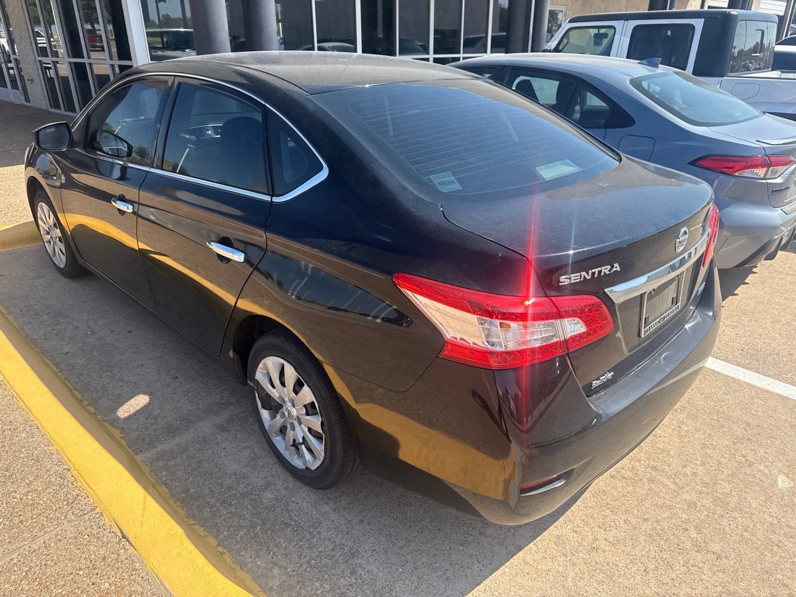 Used 2014 Nissan Sentra S FWD image 5