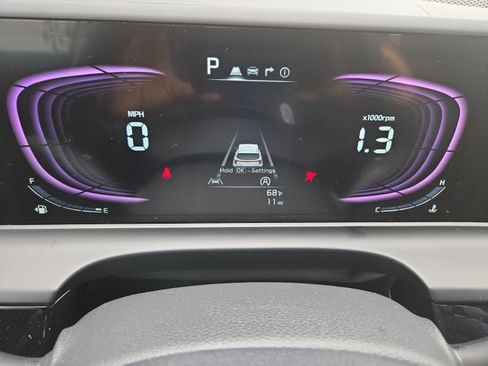 New 2026 Kia Seltos S FWD image 32