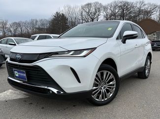 Used 2023 Toyota Venza Limited video 1