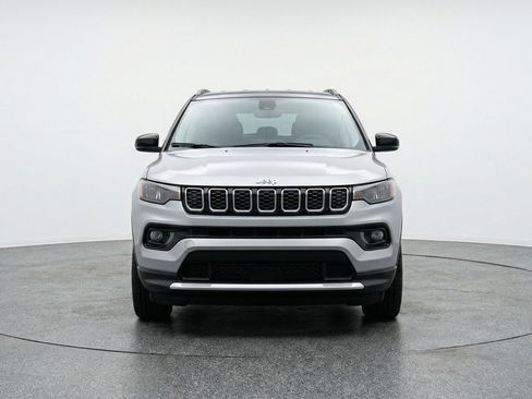 Used 2025 Jeep Compass Limited image 2