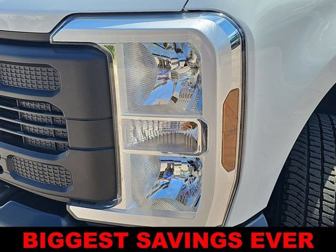 New 2025 Ford F250 XL w/ FX4 Off-Road Package image 33