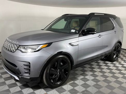 New 2026 Land Rover Discovery Limited Edition image 2
