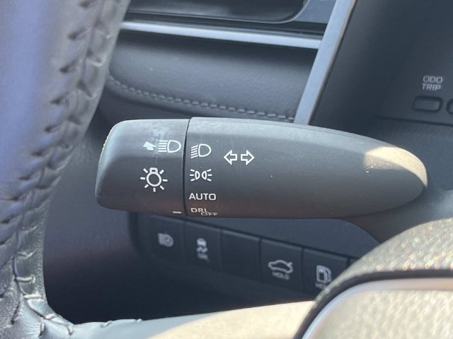 Used 2024 Toyota Camry XLE w/ Cold Weather Package FWD image 38
