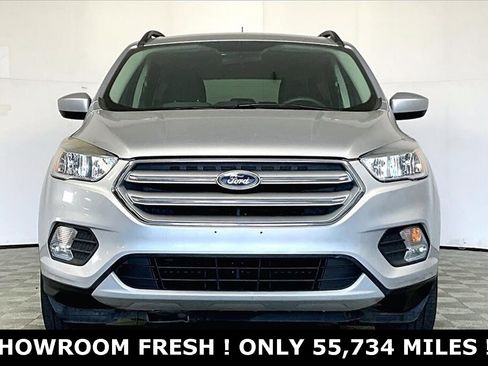 Used 2018 Ford Escape SE image 2