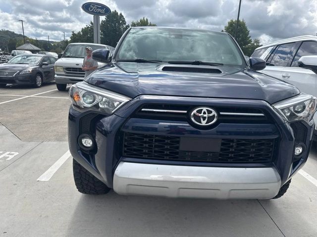 Used 2021 Toyota 4Runner TRD Off-Road AWD/4WD image 5