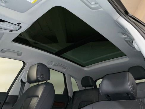 Used 2023 Audi Q5 2.0T Premium Plus w/ Premium Plus Package image 4