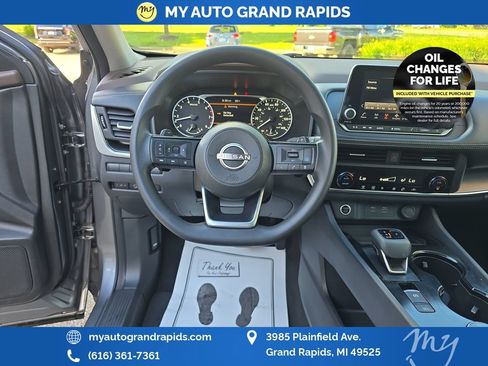 Used 2023 Nissan Rogue SV AWD/4WD image 13