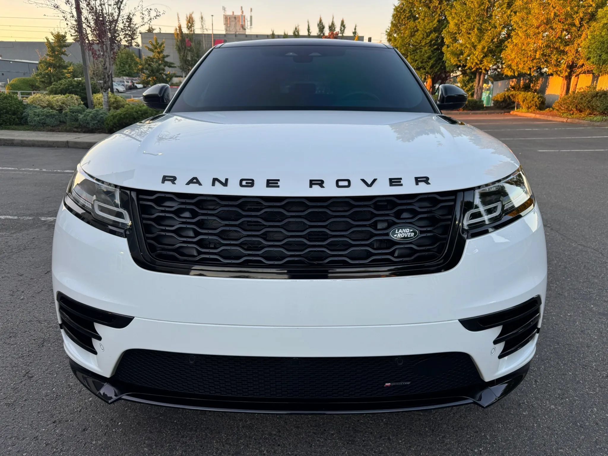 Used 2023 Land Rover Range Rover Velar R-Dynamic S AWD/4WD image 3