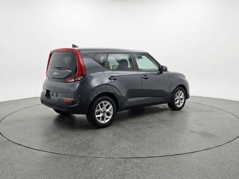 Used 2025 Kia Soul LX w/ LX Technology Package FWD image 9