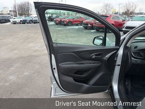 Used 2017 Buick Encore Preferred image 27