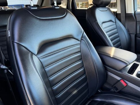 Certified 2022 Ford Edge SEL w/ Convenience Package image 26