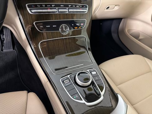 Used 2019 Mercedes-Benz C 300 Sedan image 18