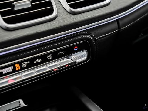 Used 2024 Mercedes-Benz Maybach GLS 600 4MATIC image 73