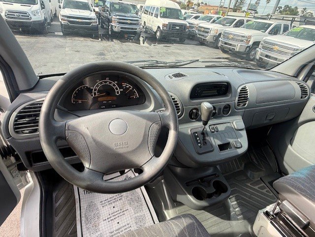 Used 2003 Dodge Sprinter 2500 RWD image 10