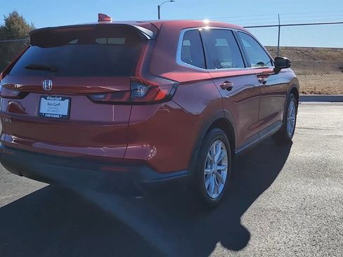 Used 2025 Honda CR-V EX-L image 3