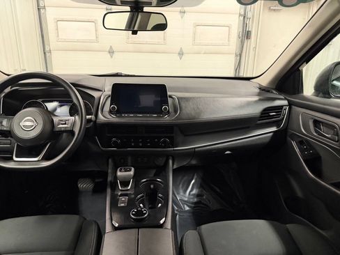 Used 2024 Nissan Rogue S AWD/4WD image 20