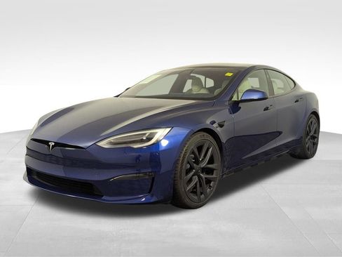 Used 2021 Tesla Model S Plaid image 2