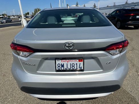 Used 2020 Toyota Corolla LE FWD image 5