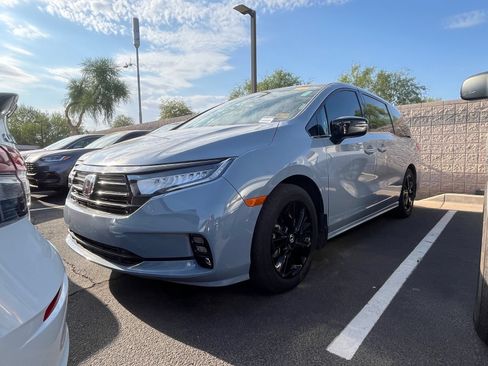 Used 2024 Honda Odyssey Sport image 2