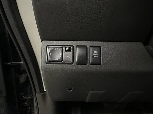 Used 2012 Nissan Xterra PRO-4X image 23
