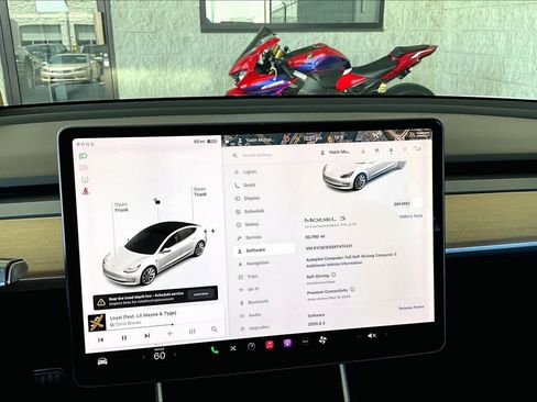 Used 2019 Tesla Model 3 Standard Range RWD image 25