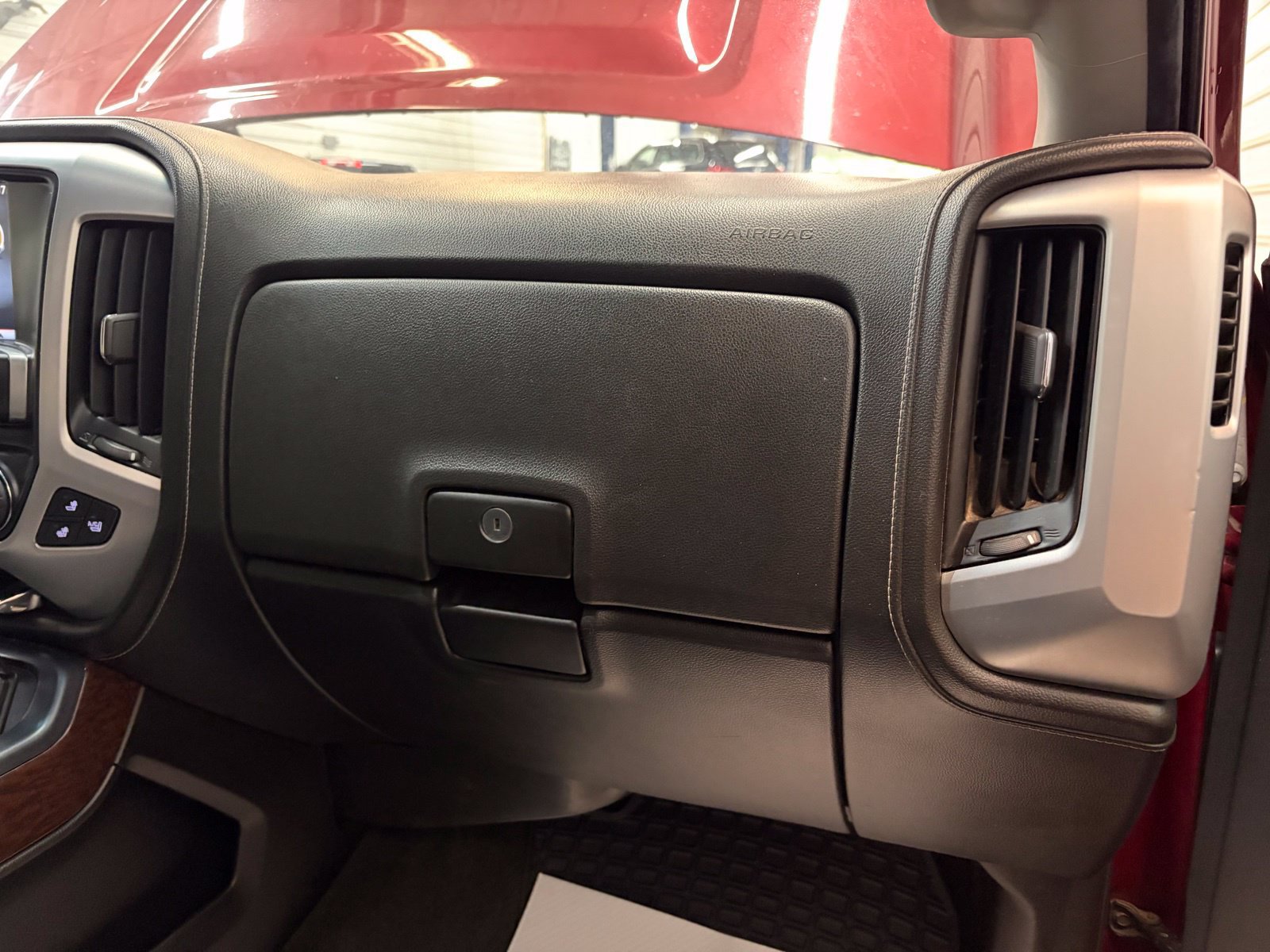 Used 2015 GMC Sierra 2500 SLT AWD/4WD image 30