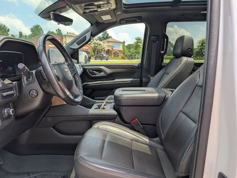 Used 2022 Chevrolet Tahoe High Country AWD/4WD image 18