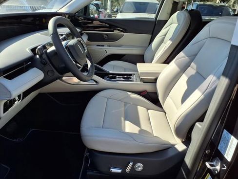 New 2026 Lincoln Nautilus Premier image 7