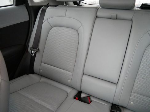 Used 2019 Hyundai Kona Ultimate image 12