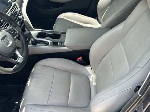 Used 2019 Honda Accord LX image 17