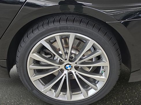 Certified 2023 BMW 530i w/ Premium Package image 32