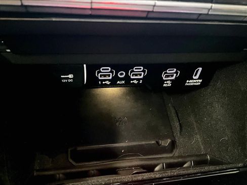 Used 2023 Jeep Grand Wagoneer L Series III w/ Rear Seat Video Group 1 image 28