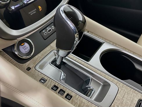 Used 2024 Nissan Murano SL image 24