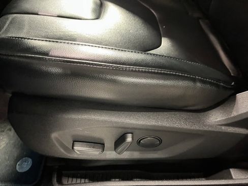 Used 2022 Ford Edge Titanium image 23