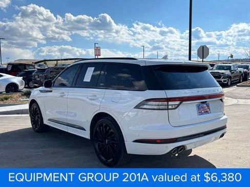 Used 2022 Lincoln Aviator Reserve w/ Equipment Group 201A AWD/4WD image 3